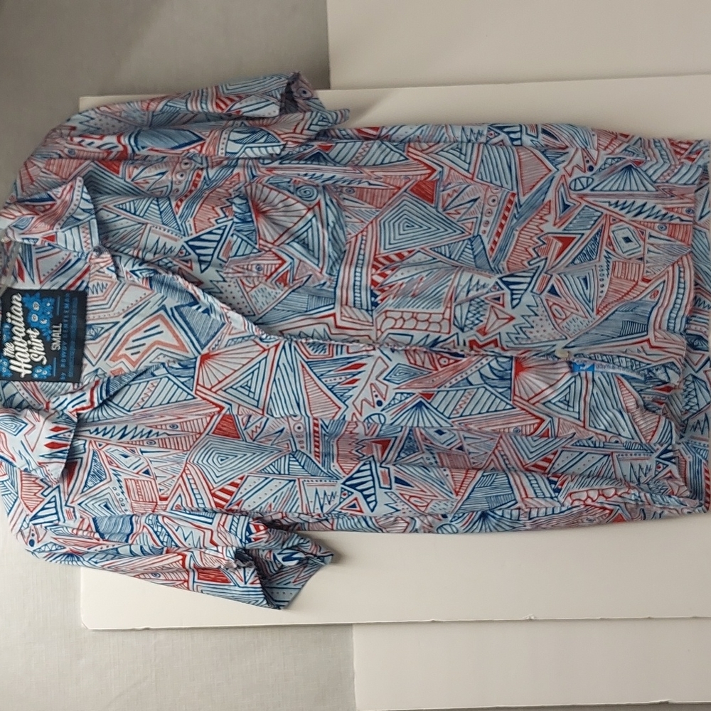 Hawaiian Halloween shirt size small button up vtg rowdy gentlemen